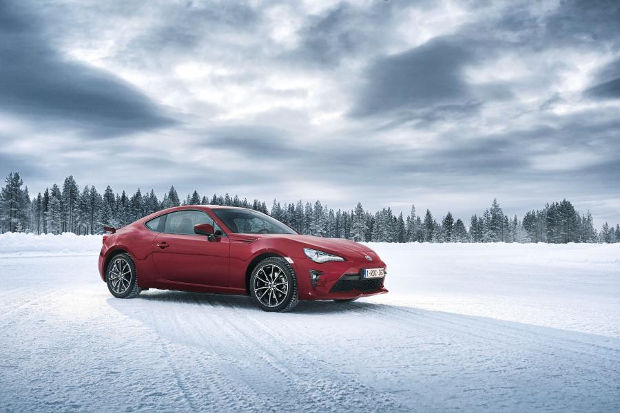  Toyota GT 86 2016 года  (WW) (фото 21 из 33)
